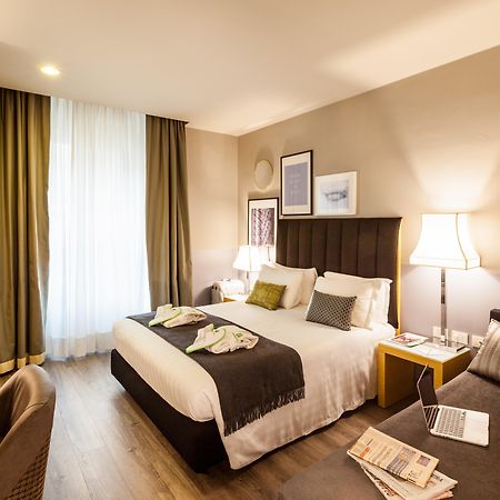 Holiday Inn Milan Garibaldi Station By Ihg Exterior photo