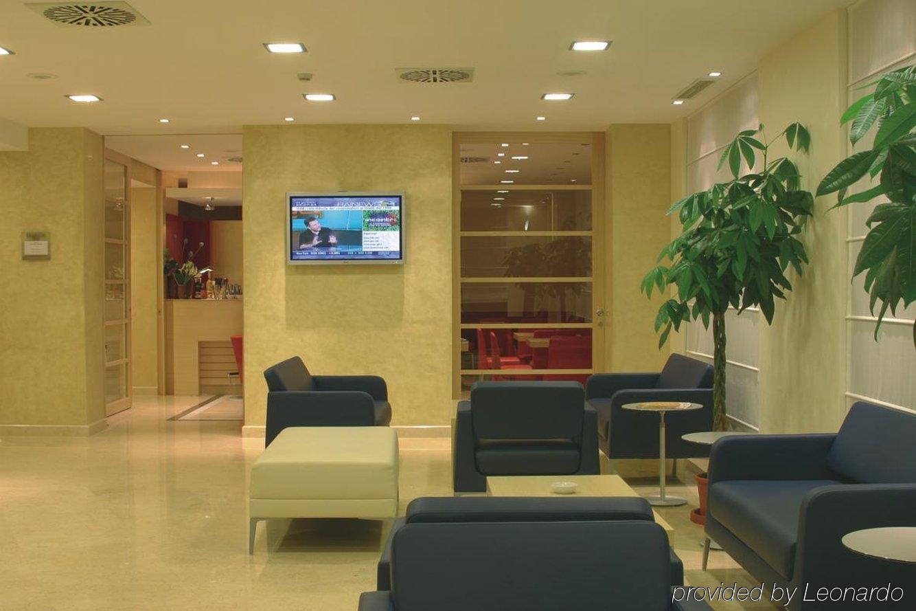 Holiday Inn Milan Garibaldi Station By Ihg Exterior photo
